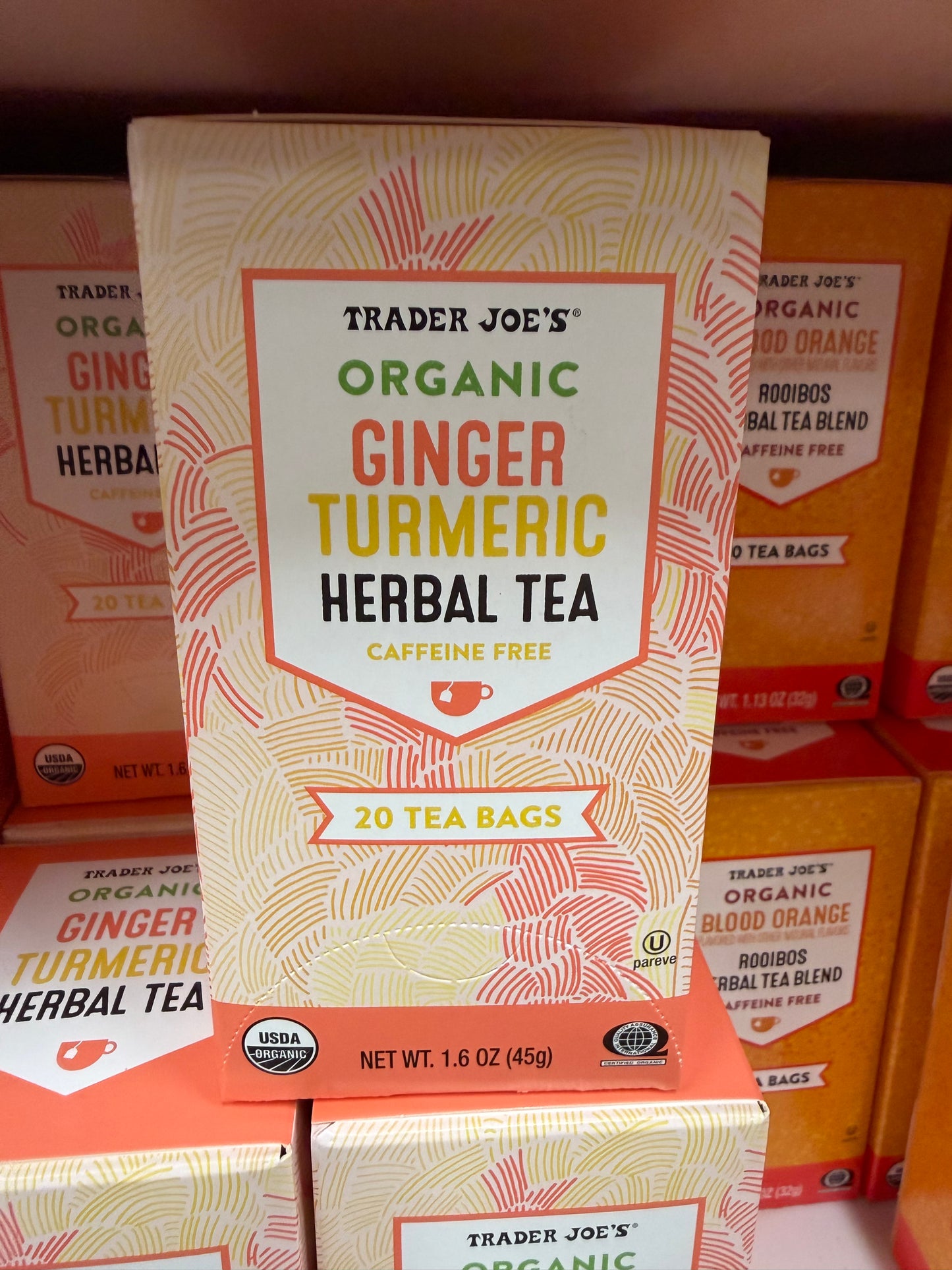 TRADER JOE'S®
ORGANIC GINGER TURMERIC
HERBAL TEA
CAFFEINE FREE