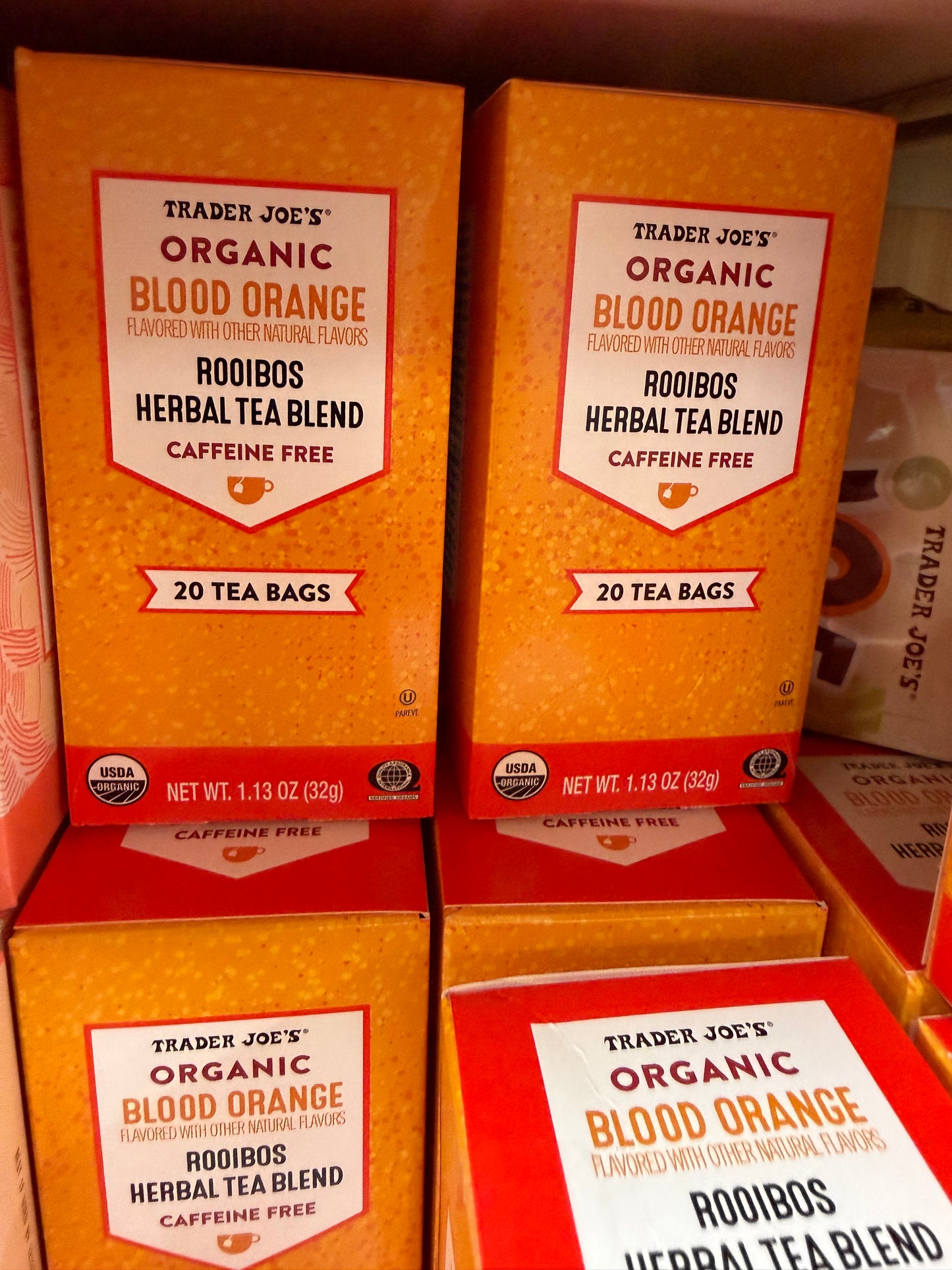 TRADER JOE'S® ORGANIC BLOOD ORANGE
FLAVORED WITH OTHER NATURAL FLAVORS
HERBAL TEA BLEND