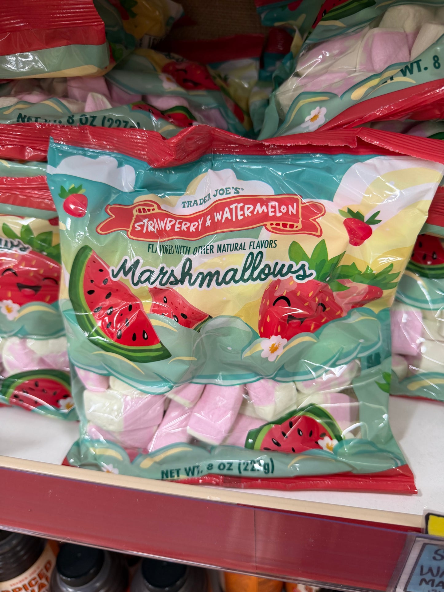 TRADER JOE'S.
STRAWBERRY & WATERMELON
FLAVORED WITH OTHER NATURAL FLAVORS
Marshmallows