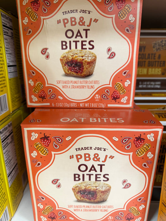 PB&J OAT BITES
SOFT BAKED PEANUT BUTTER OAT BITES
WITH A STRAWBERRY FILLING