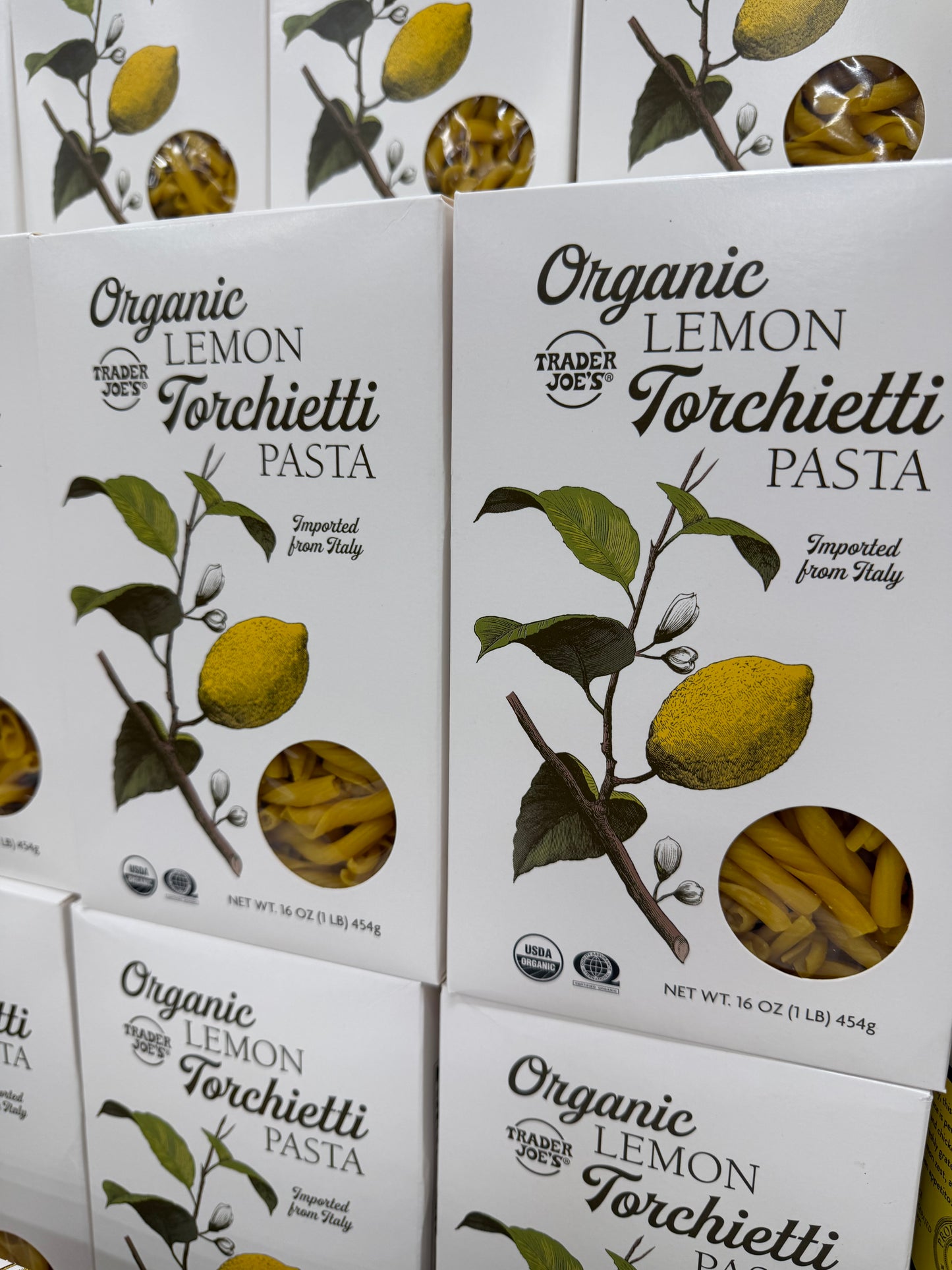 Organic

LEMON

TRADER JOE'S®

Torchietti

PASTA