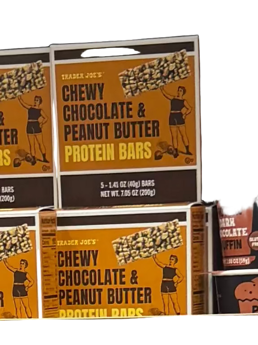 Trader Joe’s CHEWY
CHOCOLATE &
PEANUT BUTTER
PROTEIN BARS